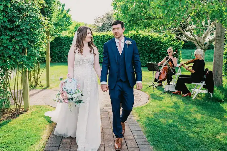 Sarabande music wedding couple